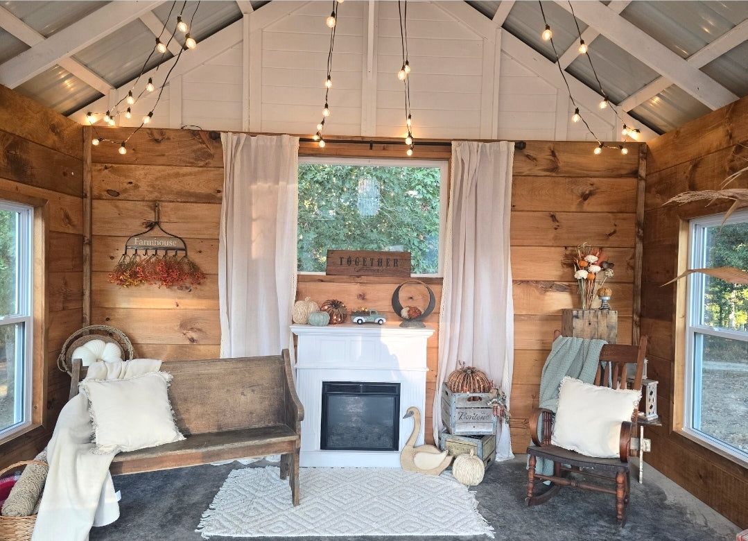 Oak and Linen Photo Venue