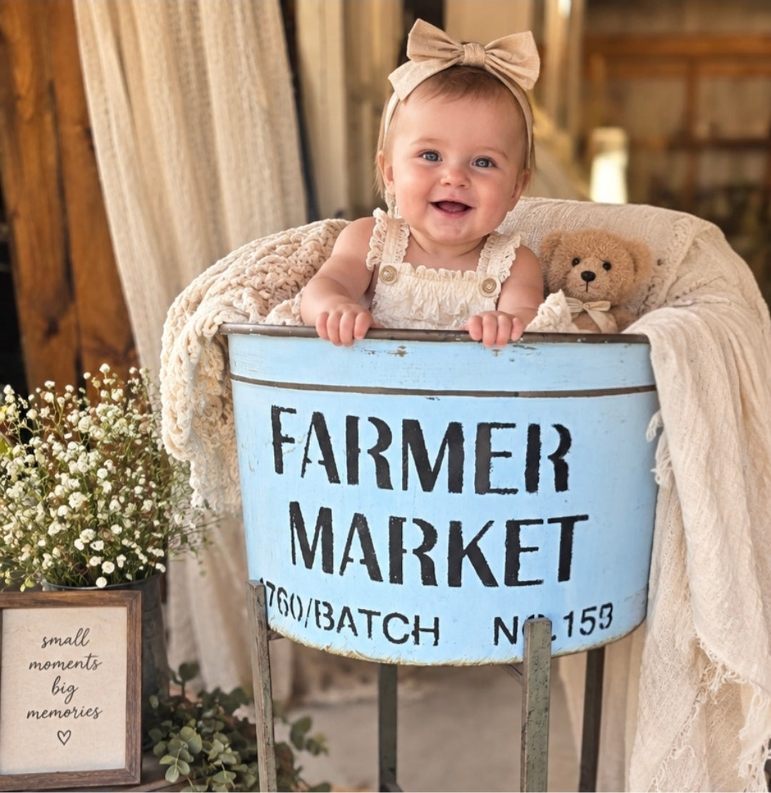 Oak and Linen Photo Venue
